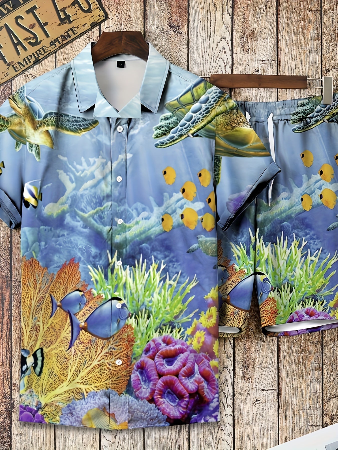 Men's Hawaii T-shirt & Shorts Matching Set For Summer