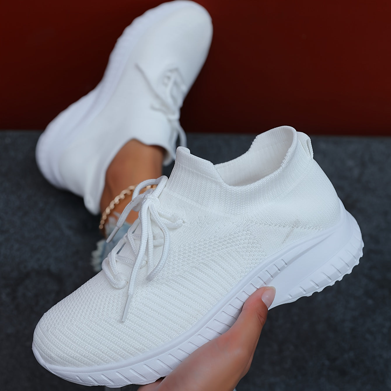 Women's Breathable Lace-up Running Shoes Non-slip Mesh Sneakers