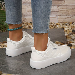 Women's Geometric Pattern Sneakers Lace Up Quilted Skate Shoes