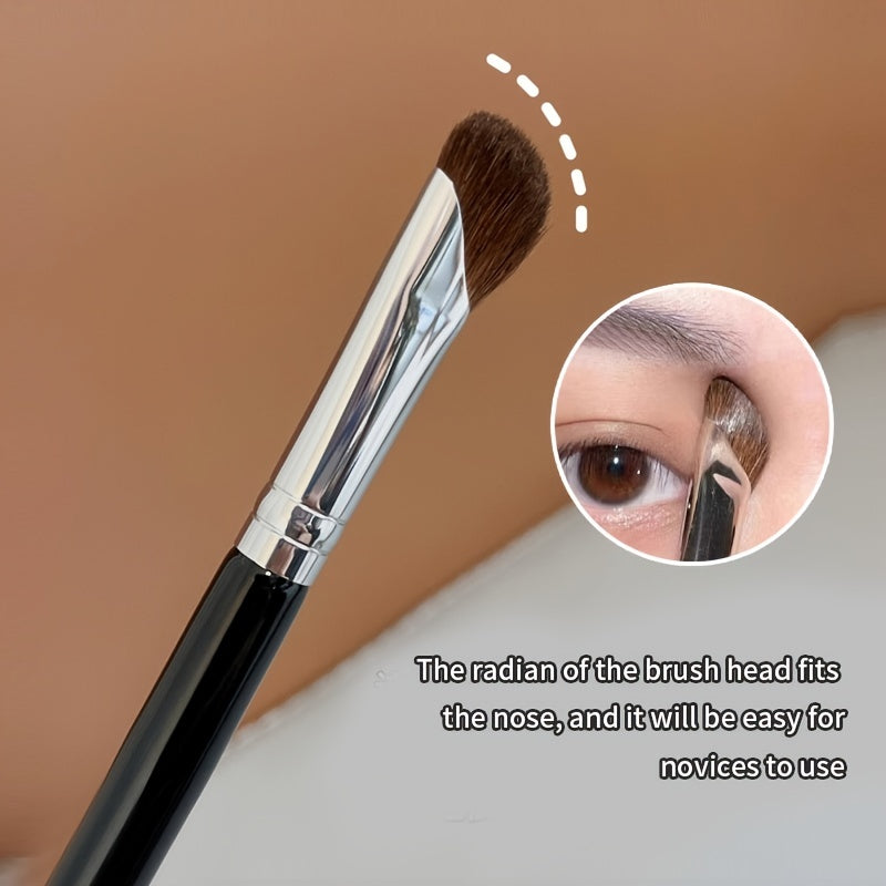 Portable Nose Shadow Brush for Contouring