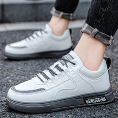 Men's British Lace Up Skate Shoes Lightweight Comfy Non slip Sneakers