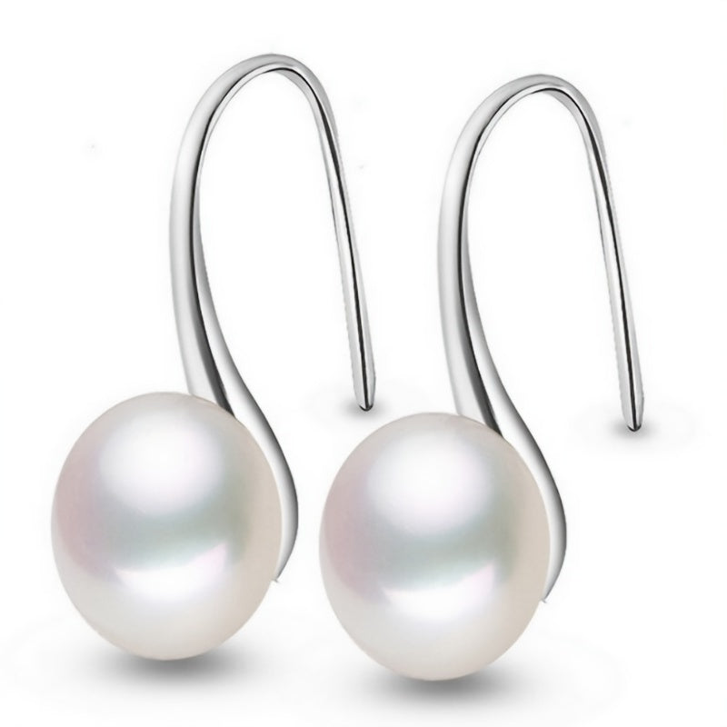 High Touch Pearl Stud Earrings