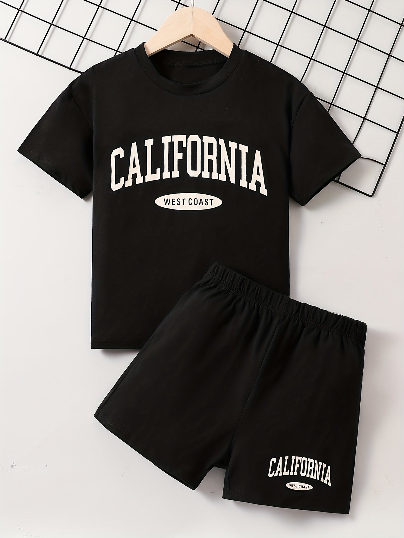 2pcs Boys California Print Tee & Shorts Set Summer Outfits