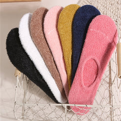 7 Pairs Non Slip Pastel Plush Socks Women's Stockings