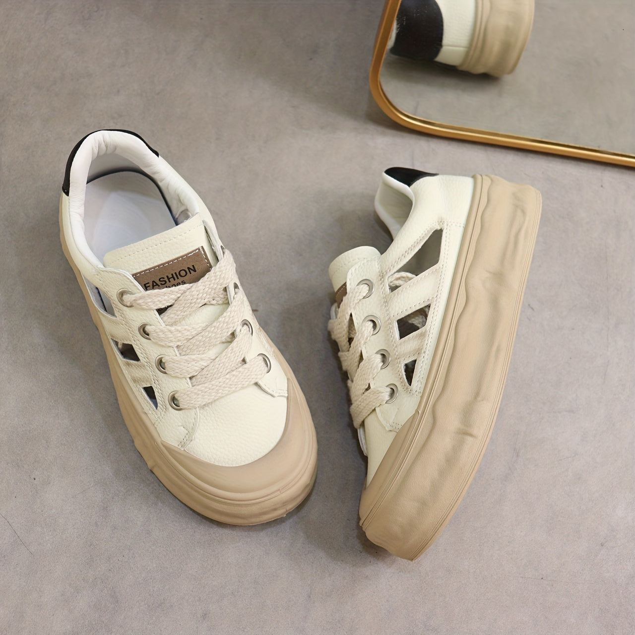 Women's Cutout Retro Board Shoes Lace Up Breathable Platform Sneakers