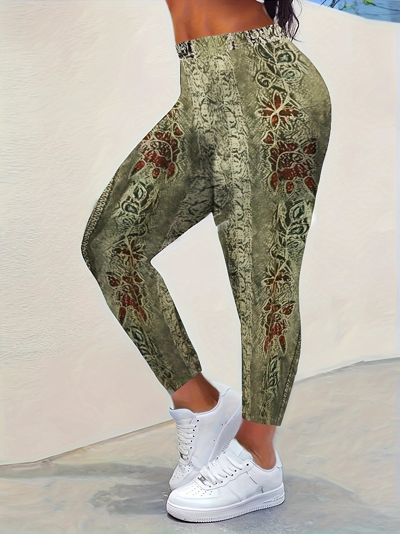 Sporty Distressed Floral Print High Rise Leggings Plus Size