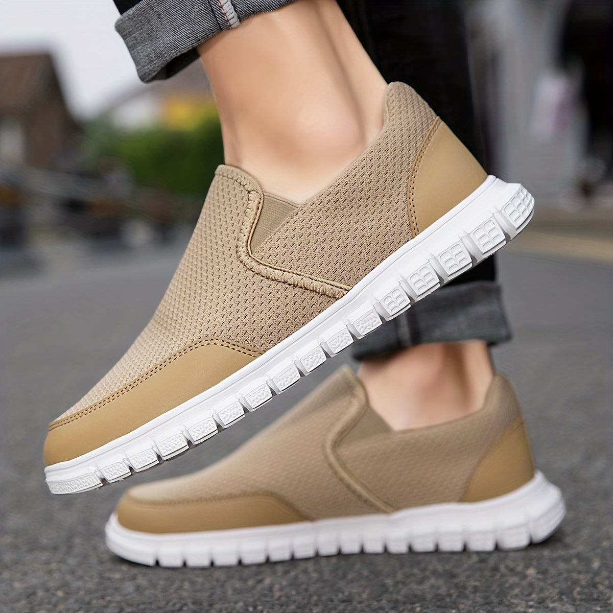 Men's Lightweight Slip On Casual Shoes For Traveling Jogging