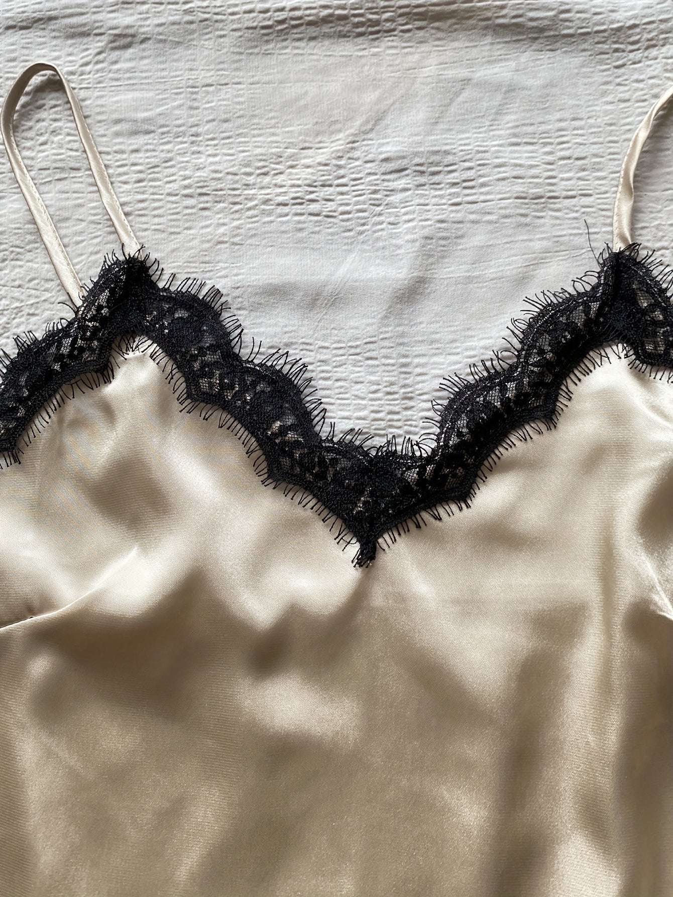 Lace Trim Pajama Set V Neck Cami Top & Pants Women's Sleepwear
