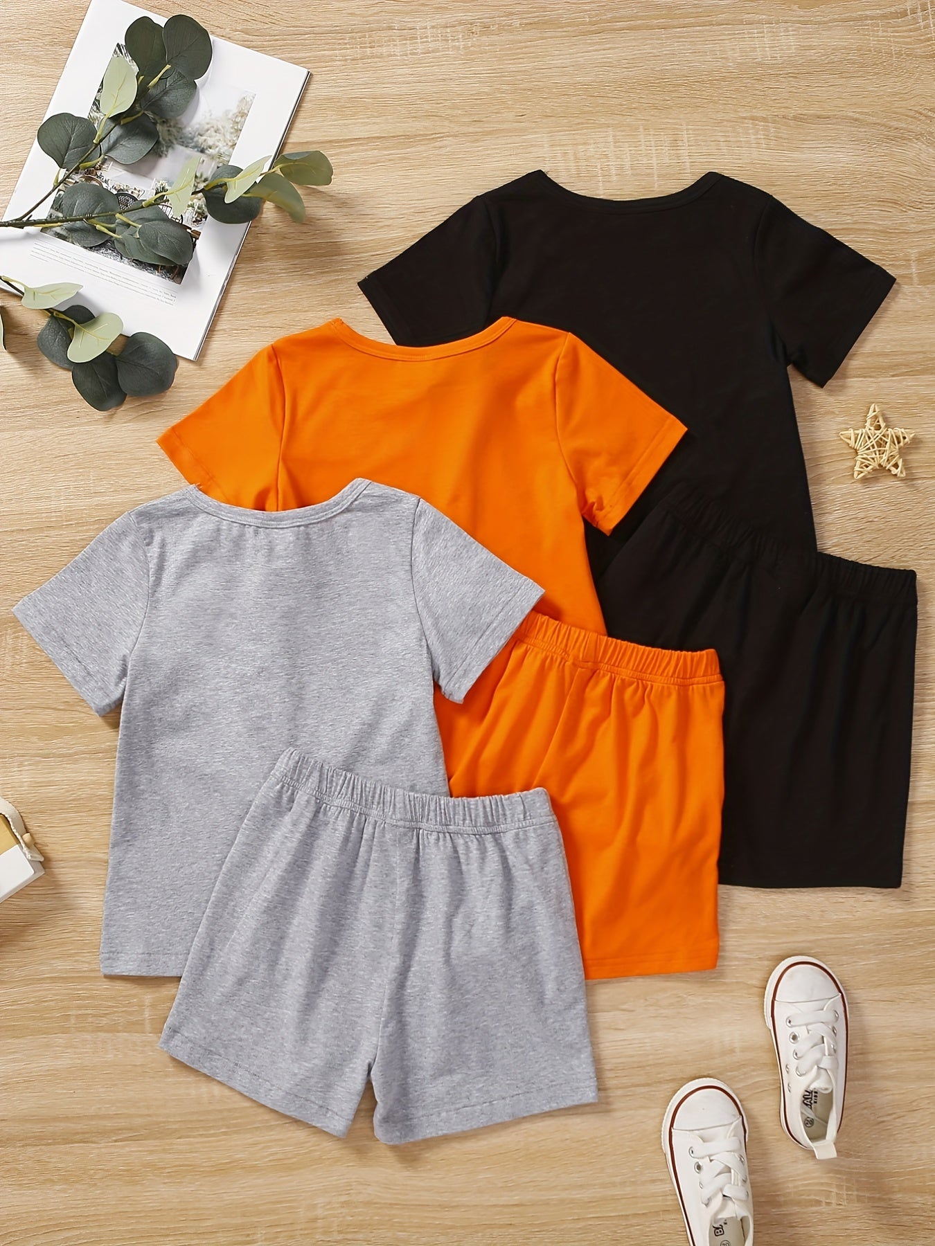 Boys Smile Face Graphic Print Short Sleeve T-shirt & Shorts Set