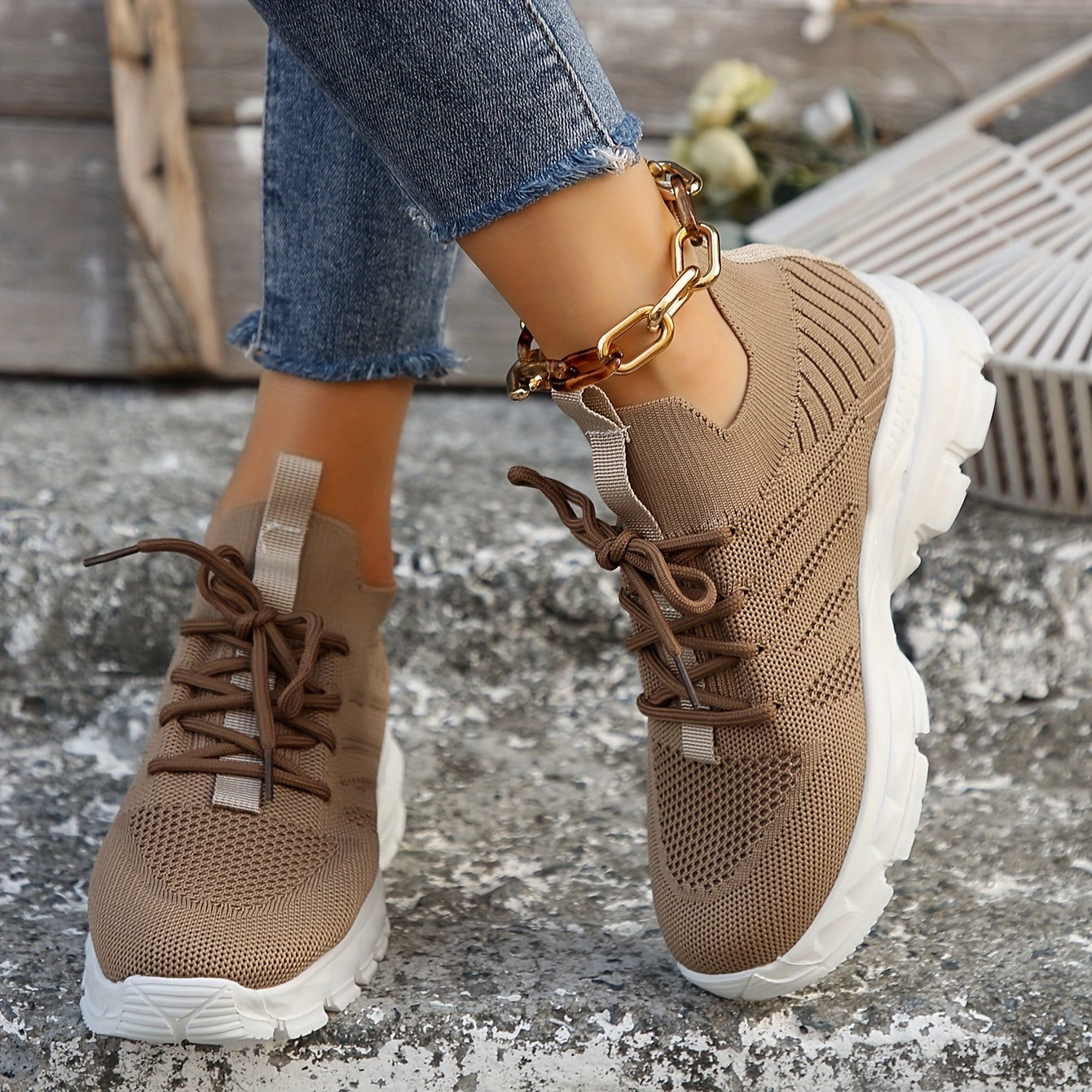 Women's Mesh Road Running Shoes Comfortable Lightweight Non slip Casual Sneakers
