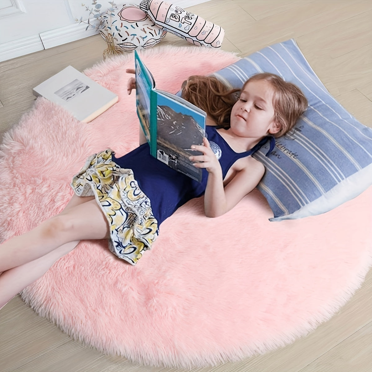 Soft Fluffy Circle Rug for Kids, Teens & Dorm - Plush Carpet for Bedroom Nursery