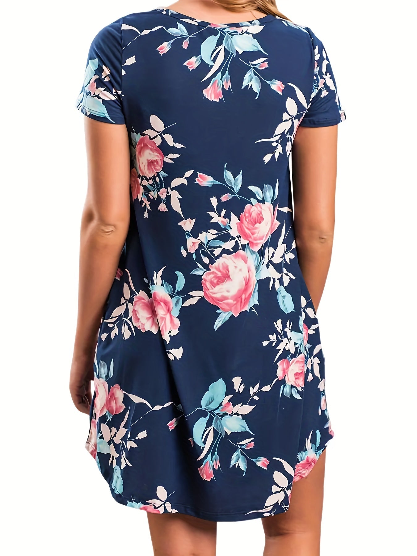 Floral Print Short Sleeve Round Neck Plus Size Mini Dress With Pockets