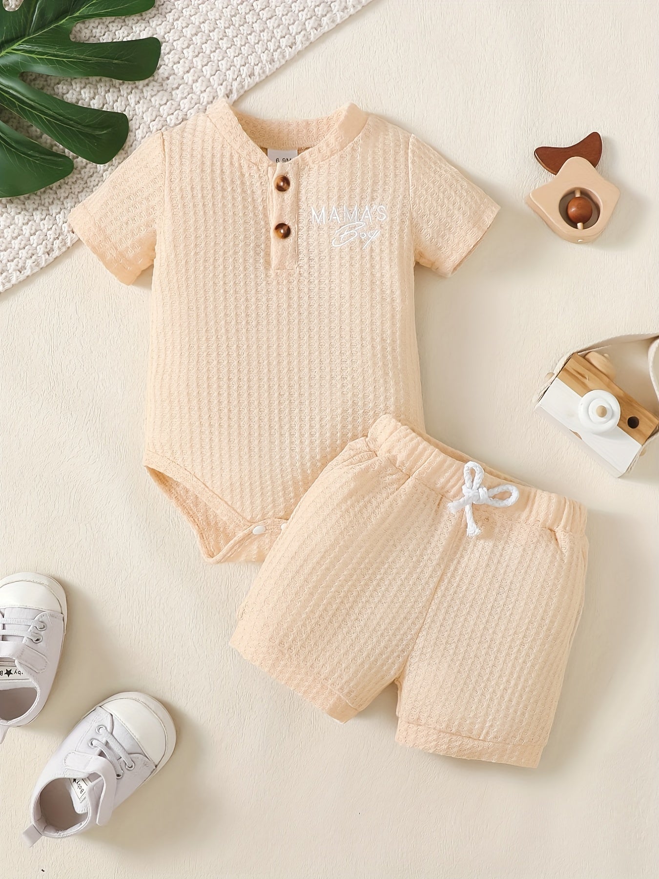 2pcs Baby Boys Mama's Boy Short Sleeve Onesie & Shorts Set