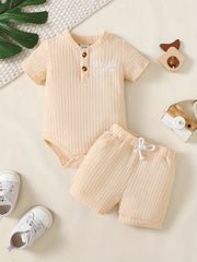 2pcs Baby Boys Mama's Boy Short Sleeve Onesie & Shorts Set