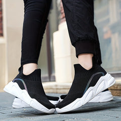 Unisex Sock Slip-on Sneakers Lightweight Breathable Walking Shoes