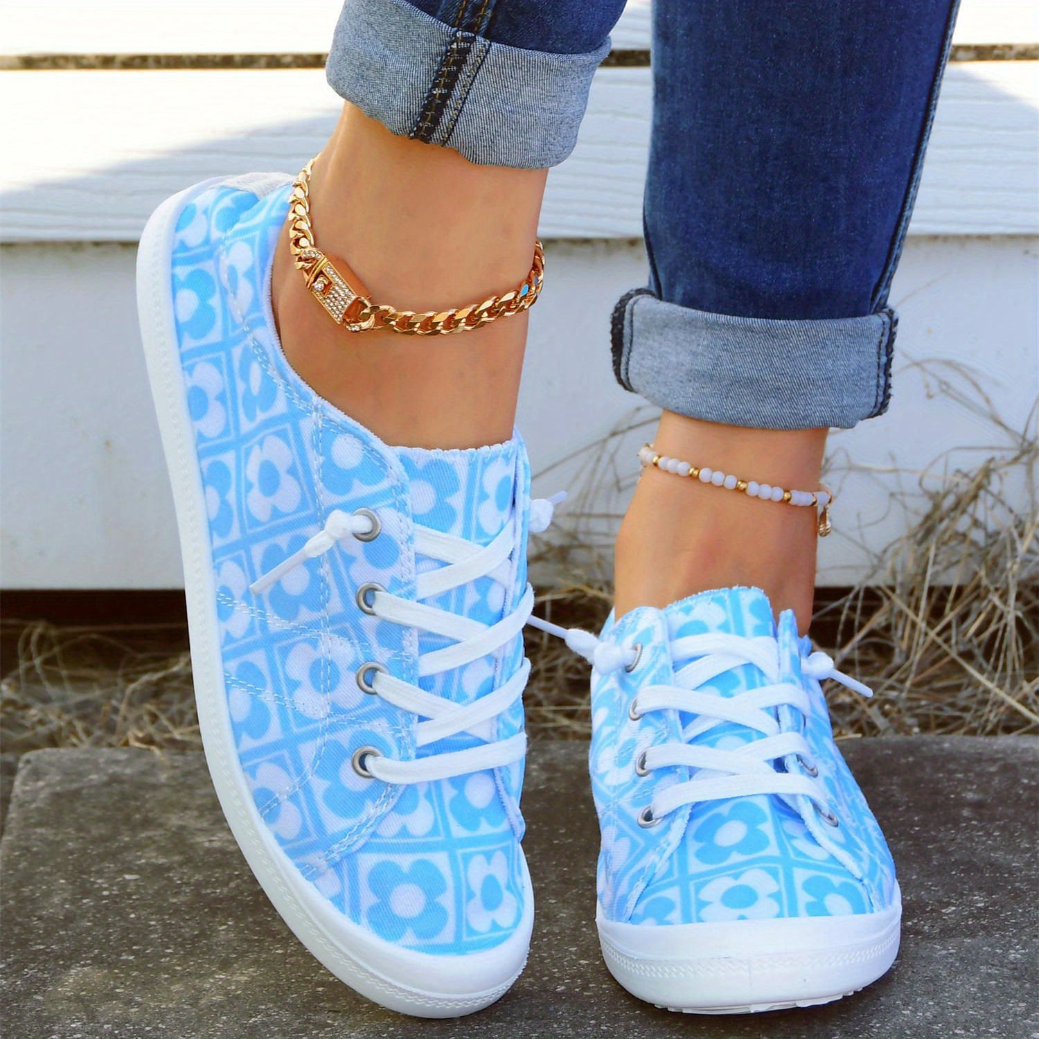 Floral Print Canvas Shoes Low Top Lace Up Casual Shoes