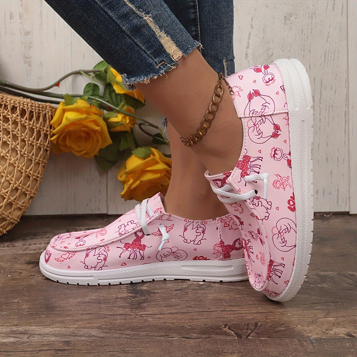 Women's Skate Shoes with Cartoon Patterns of Red Cranes