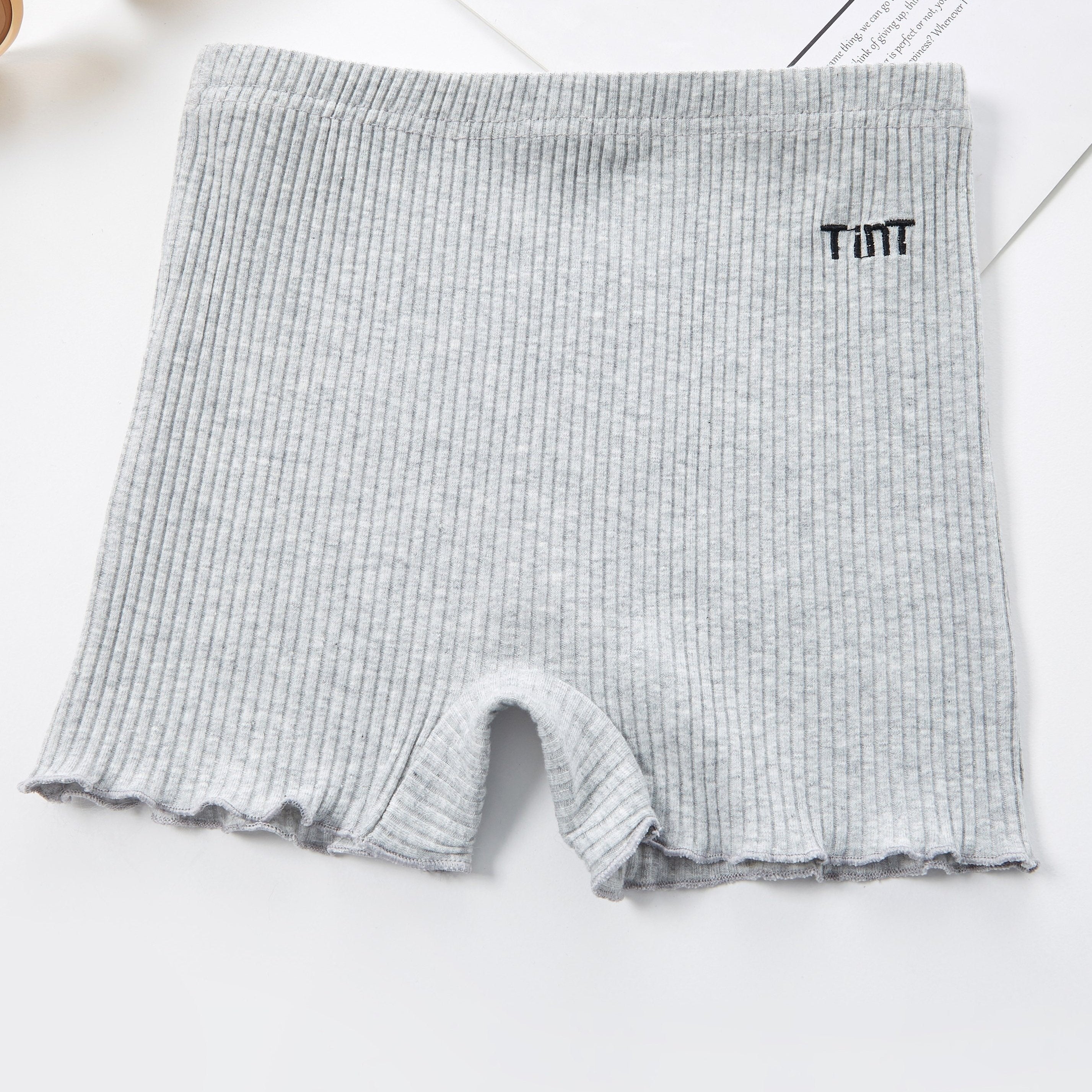 Girls Casual Letter Embroidery Short Leggings