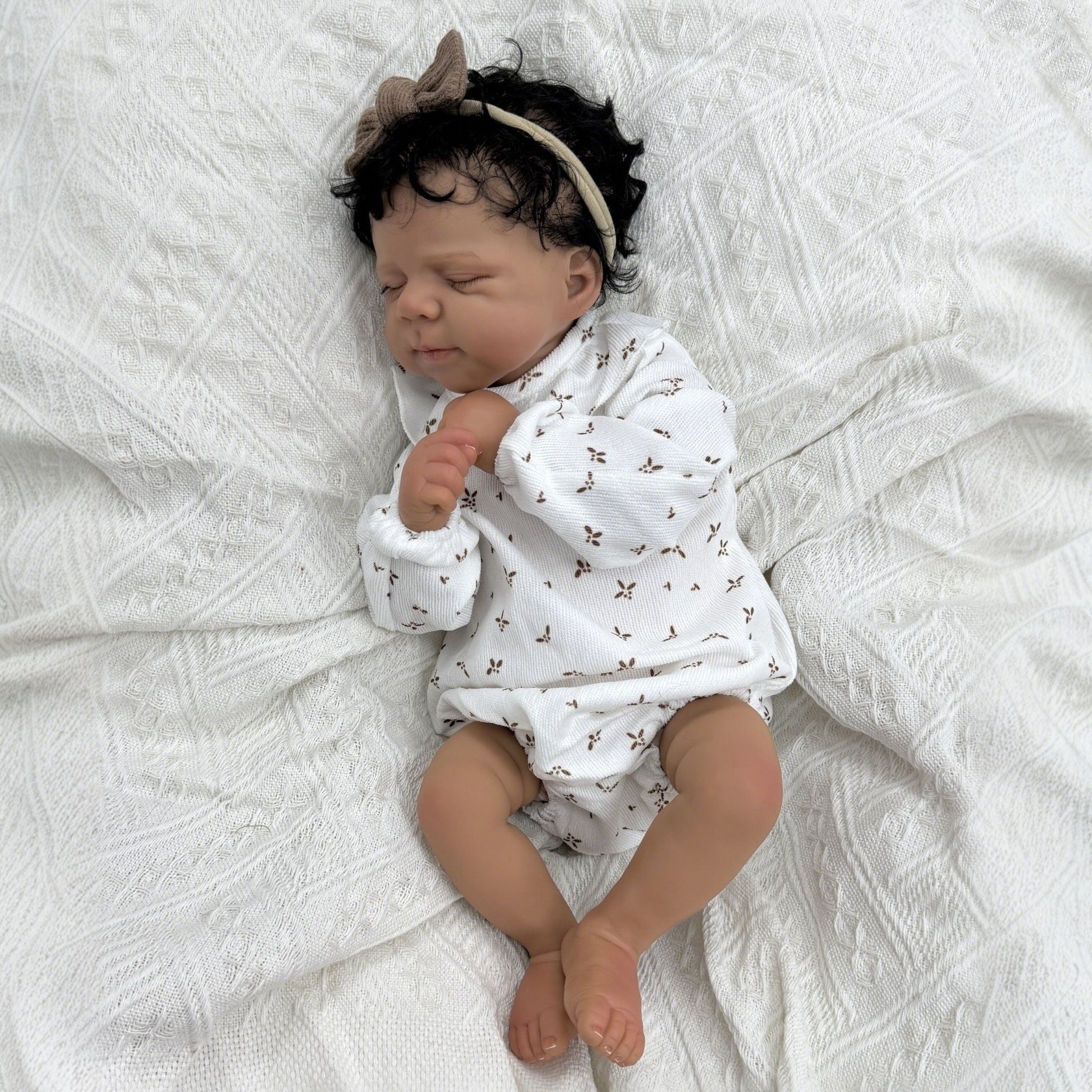 Soft Vinyl Reborn Doll Realistic Cloth Body Toy for Kids Christmas Birthday Gift