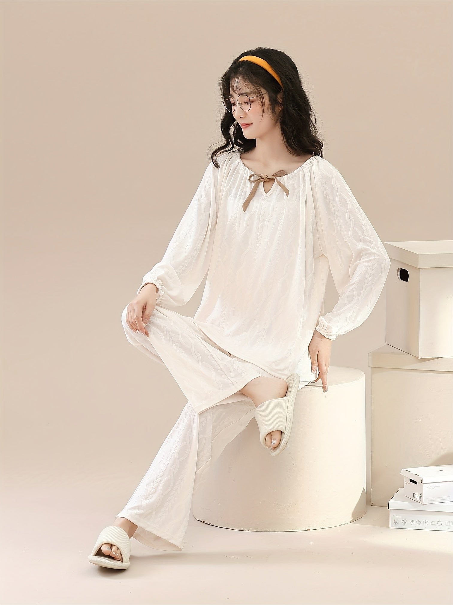 Women's Solid Pajama Set Long Sleeve Crew Neck Top & Pants