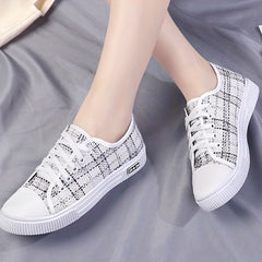 Women's Canvas Lace-Up Low Top Skate Shoes