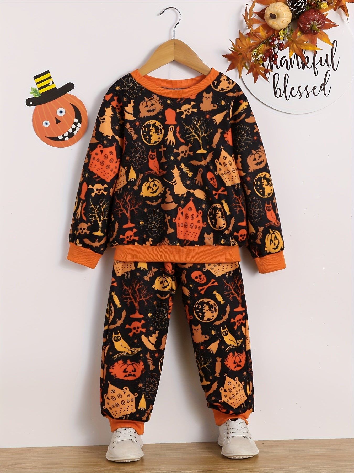 Boy's Witch Pumpkin Sweatshirt & Sweatpants Set