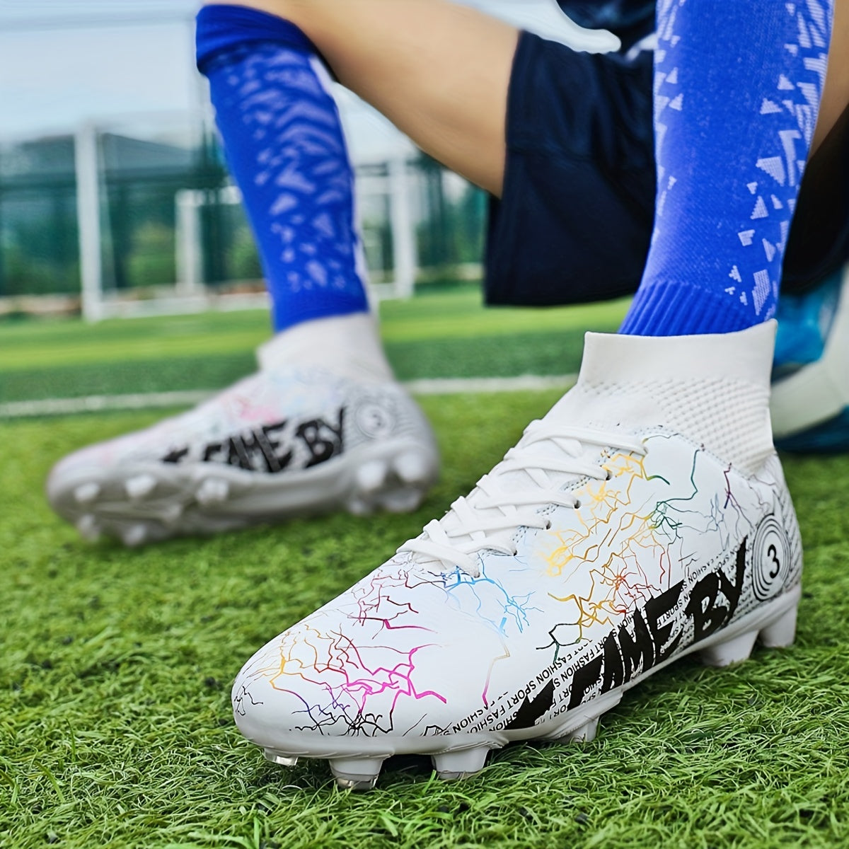 Men's Non Slip Soccer Shoes Outdoor Football Shoes Lightweight Breathable Cleats