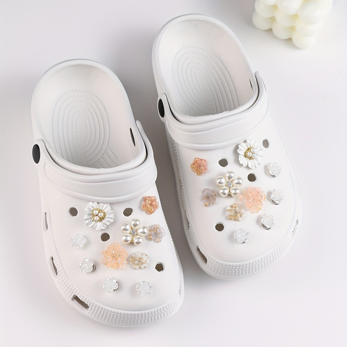 20Pcs Camellia Cartoon Shoe Charms, DIY Clog Decoration Set for Women