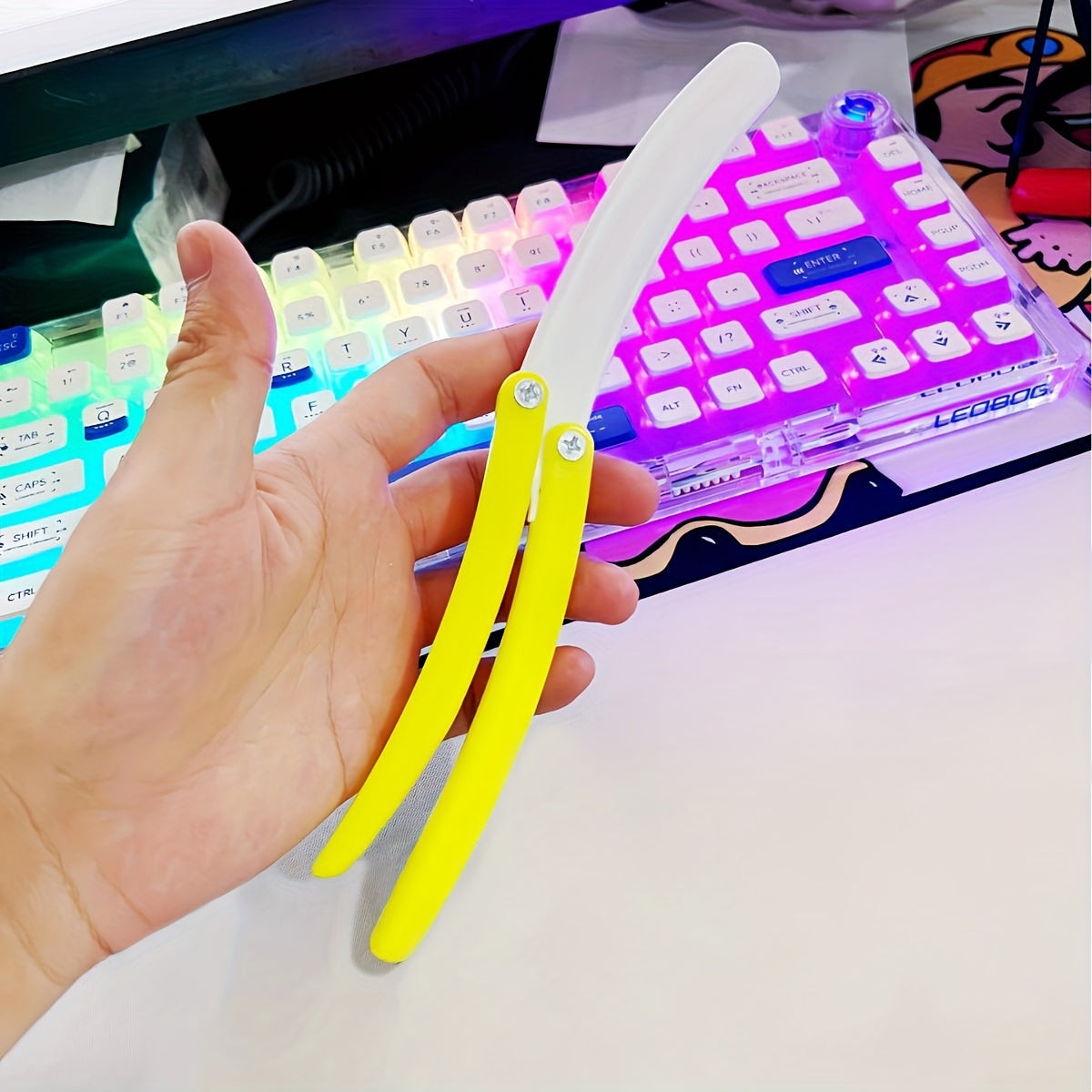 3D Banana Gravity Luminous Butterfly Decompression Toy