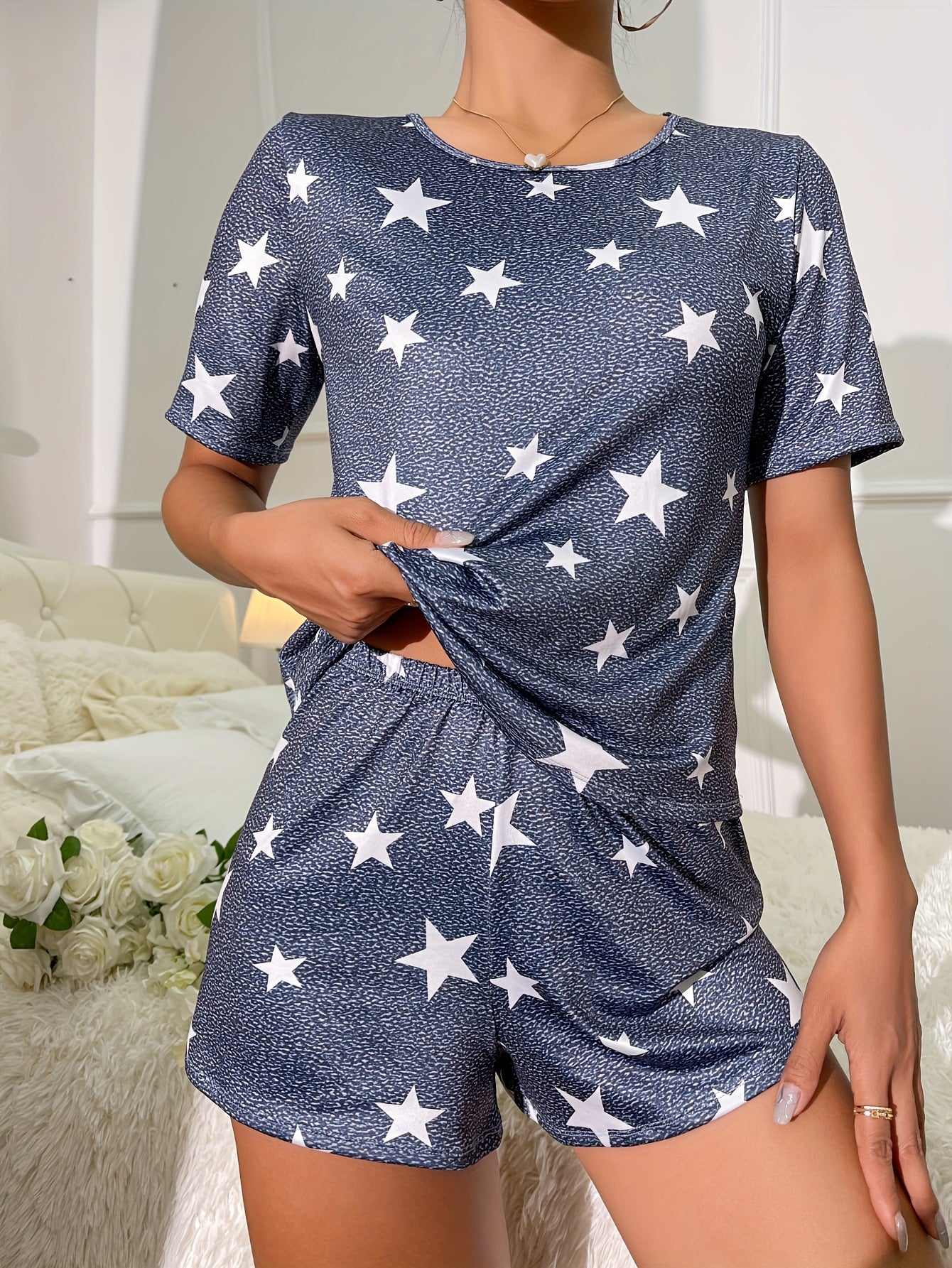 Star Print Pajamas Set Short Sleeve Crew Neck Top & Shorts Women's Sleepwear