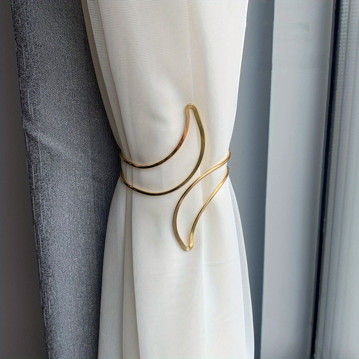 1pc Geometric Pattern Golden Curtain Tieback