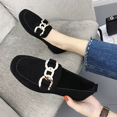 Women's Chain Decor Slip on Flat Shoes Comfortable Beanie Shoes
