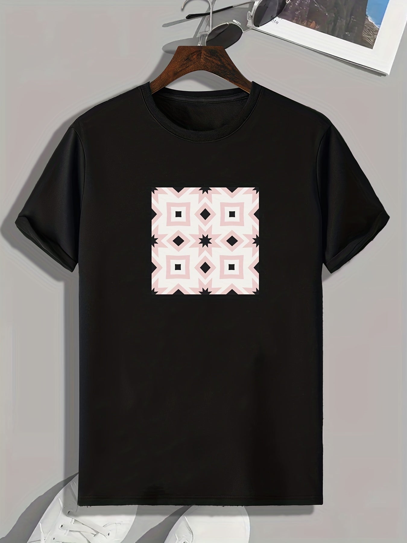 Geometric Floral Print Men's Comfy T-shirt Breathable Active Stretch