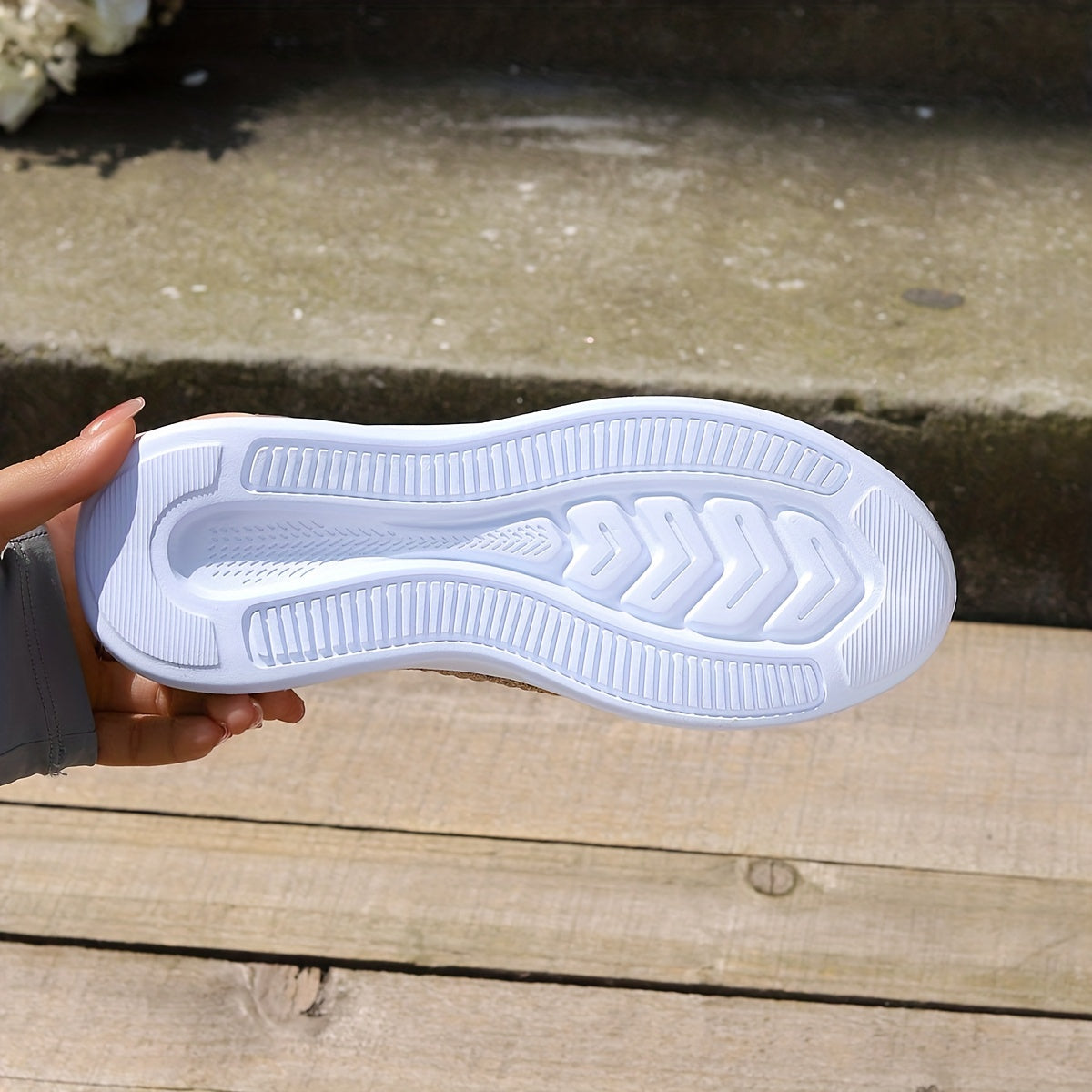 Women's Mesh Breathable Sports Shoes Lightweight Casual Travel Shoes