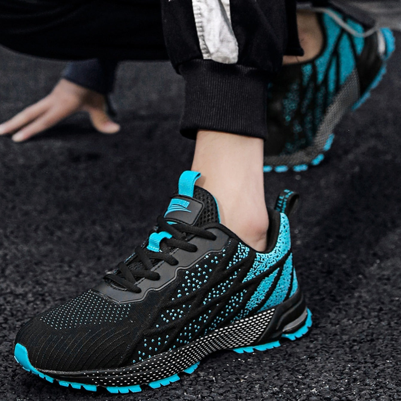 Men's Breathable Lightweight Running Shoes Non Slip Outdoor Walking Athletic