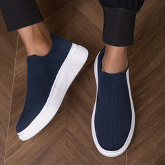 Men's Lightweight Slip On Casual Shoes For Traveling Jogging