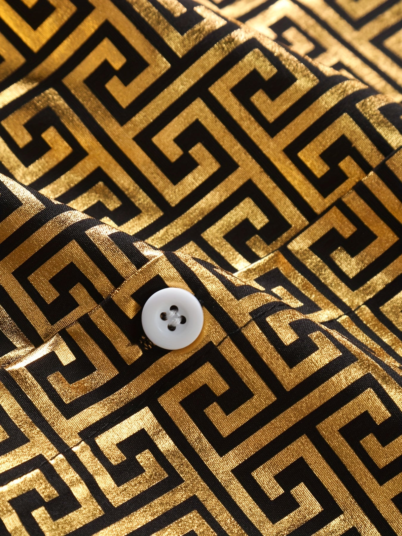 Geometric Print Men's Casual Short Sleeve Shirt