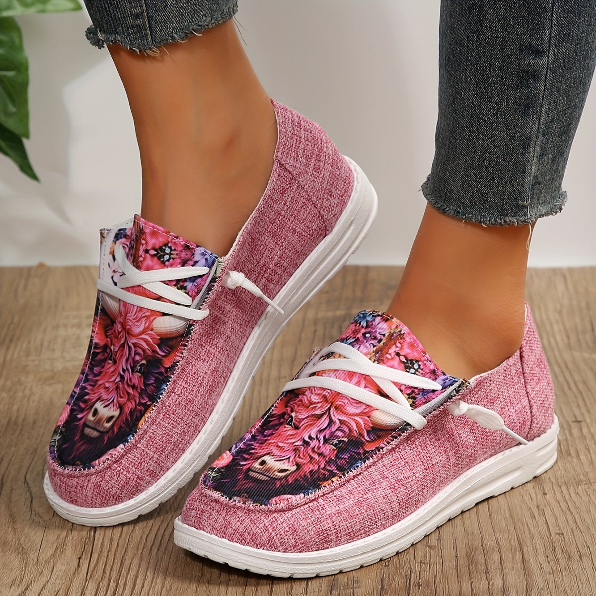 Women's Colorful Bull Print Low Top Walking Shoes Lightweight