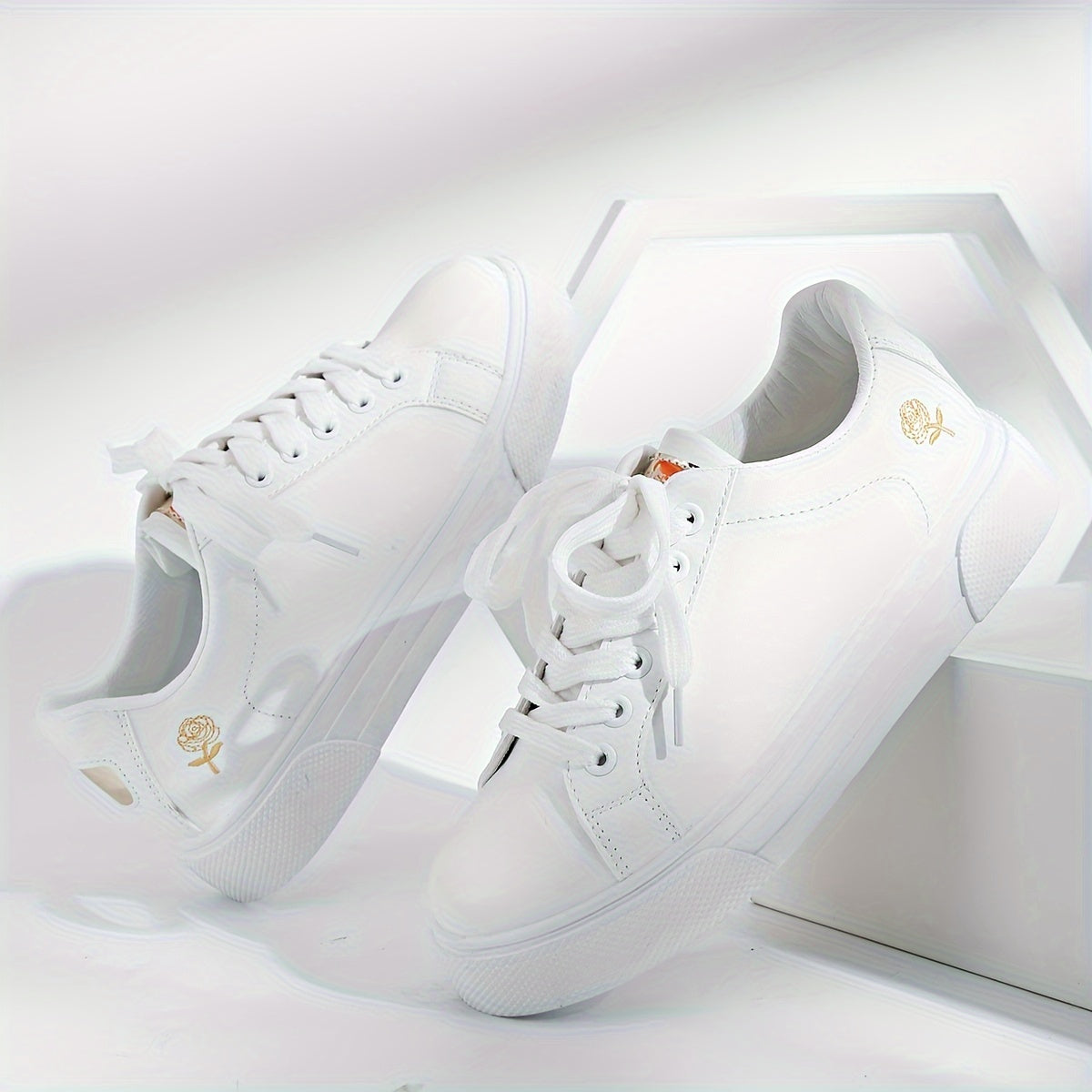 Women's Solid Skate Shoes Lightweight Low Top Sport Footwear