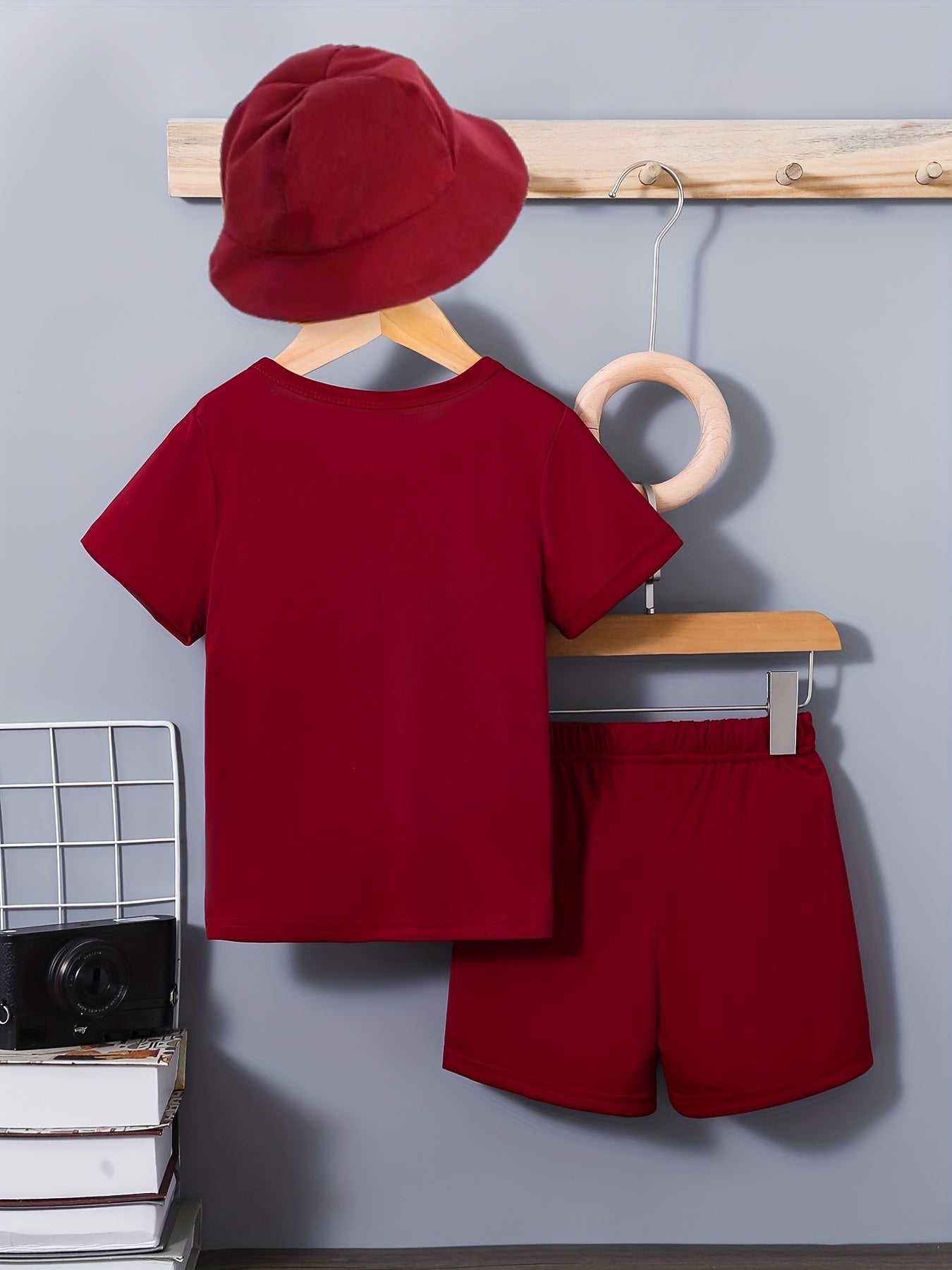 Boys Casual Letter Graphic Print T shirt&Shorts&Hat Set