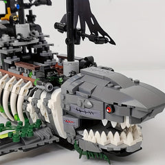 1155pcs Ghost Shark Pirate Building Blocks MOC Skeleton Crew Green Sails