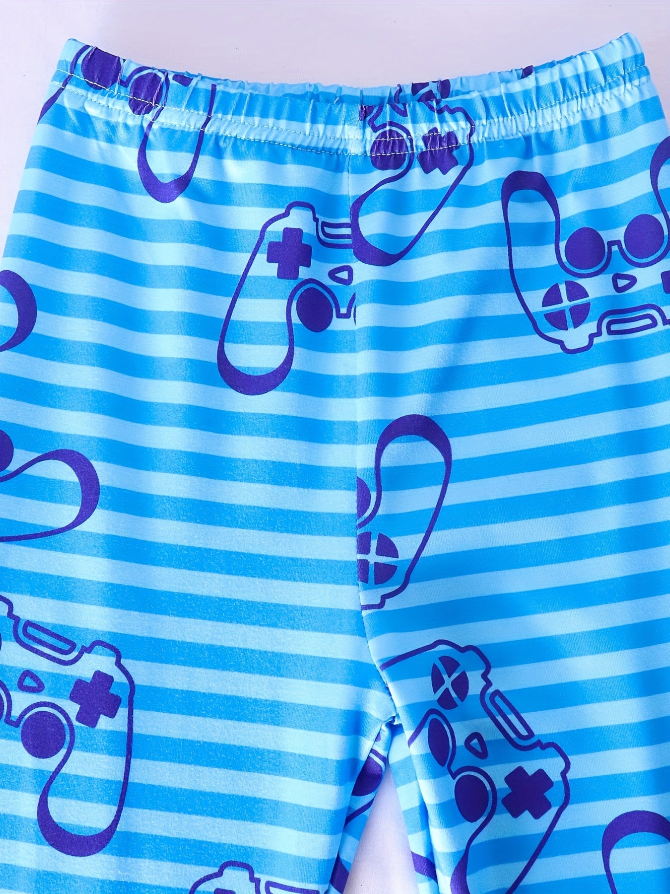 Boys Gamepad Print T-shirt & Striped Trousers Set