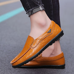 Men's Breathable Loafer Shoes Lightweight Slip On Moccasins