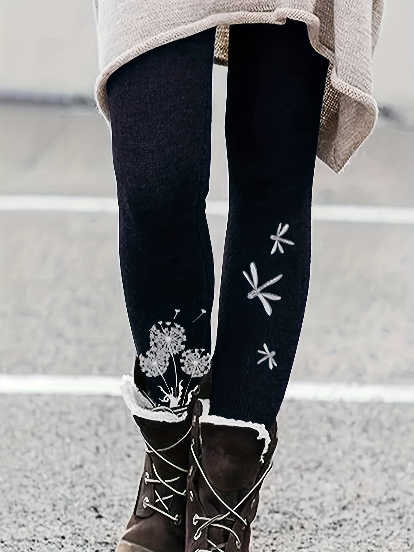 Dandelion & Dragonfly Print Leggings High Rise Medium Stretch
