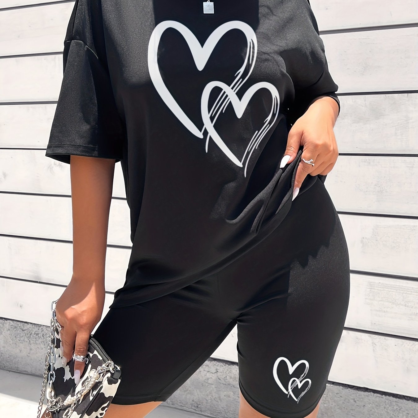 Hearts Print 2pc Shorts Outfit Short Sleeve T Shirt & Shorts Set