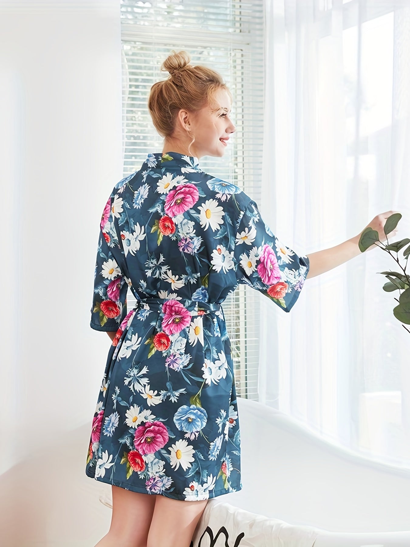 Floral Print Night Robe V Neck Half Sleeve House Robe Women's Sleepwear