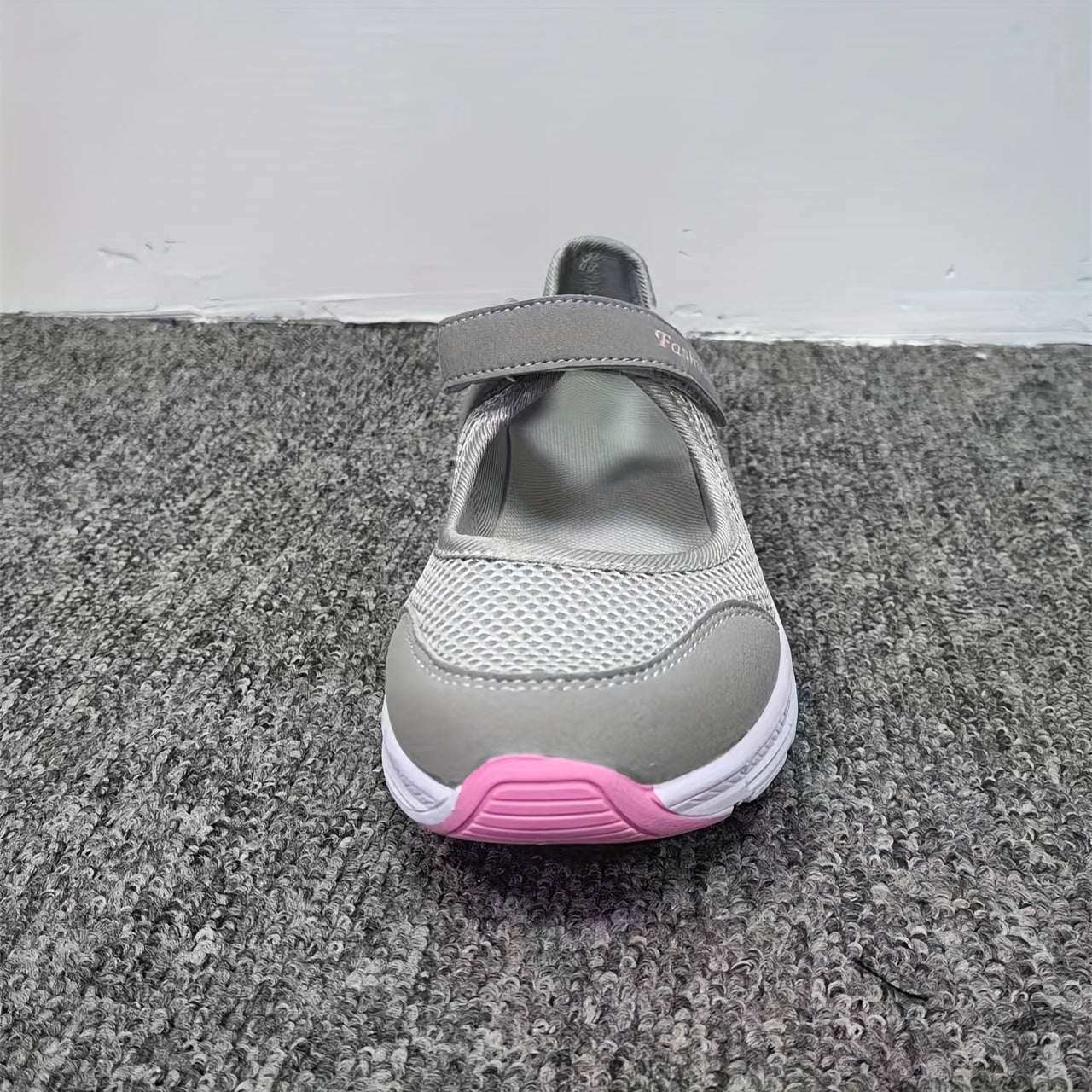 Adjustable Lightweight Walking Shoes Soft Comfortable Breathable Casual