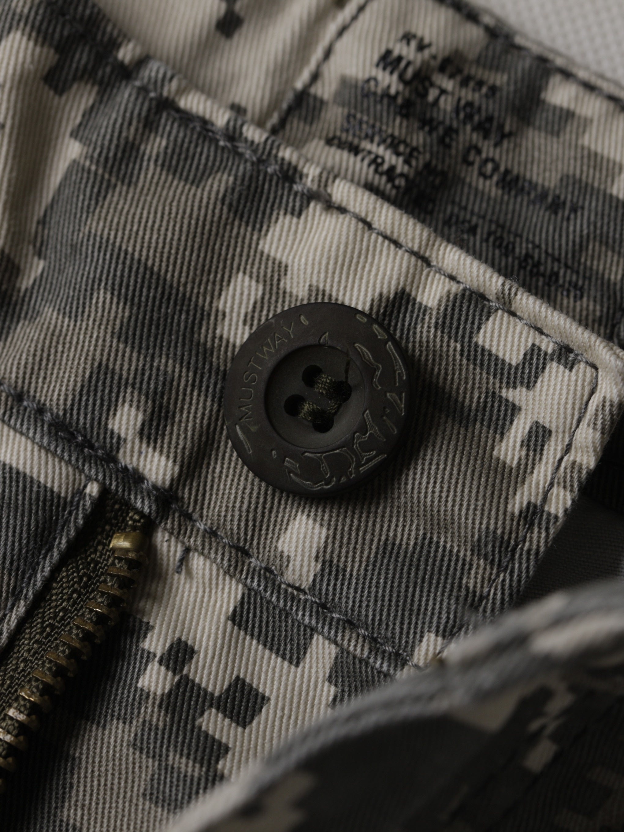 Men's Camo Cargo Pants with Pockets