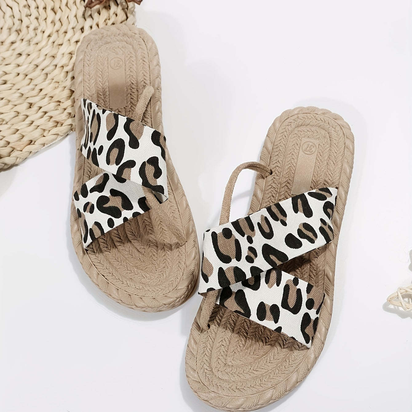 Leopard Print Beach Sandals Lightweight Open Toe Slippers