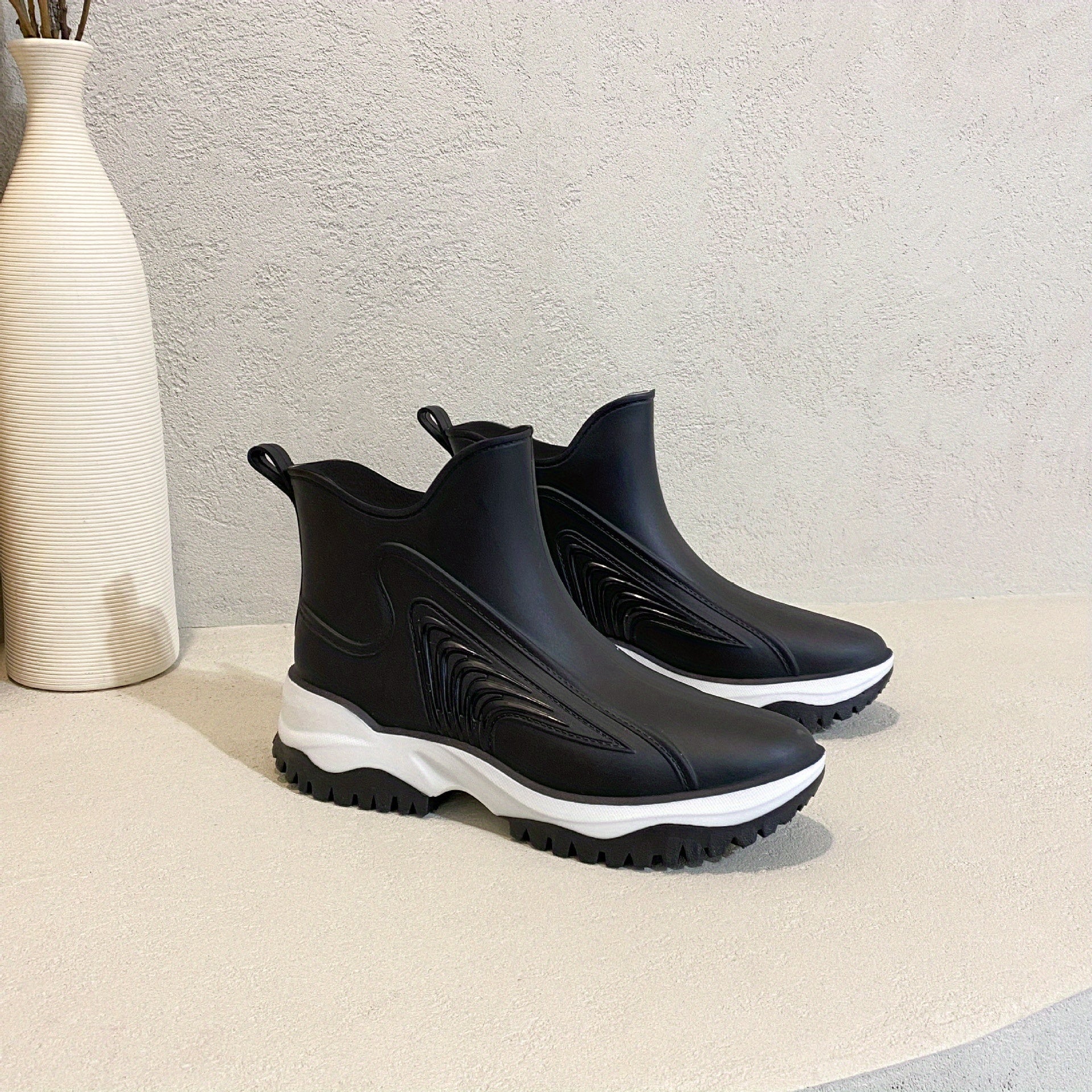 Women's Short Rain Boots Waterproof Slip On Shoes Non-slip Outdoor Work Shoes